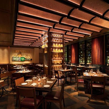 Moxy Nyc Chelsea Hotel New York Bagian luar foto