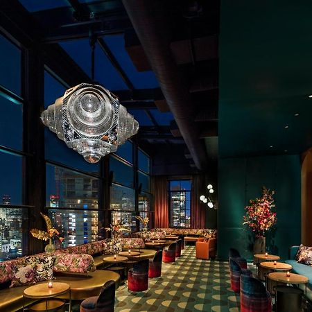 Moxy Nyc Chelsea Hotel New York Bagian luar foto