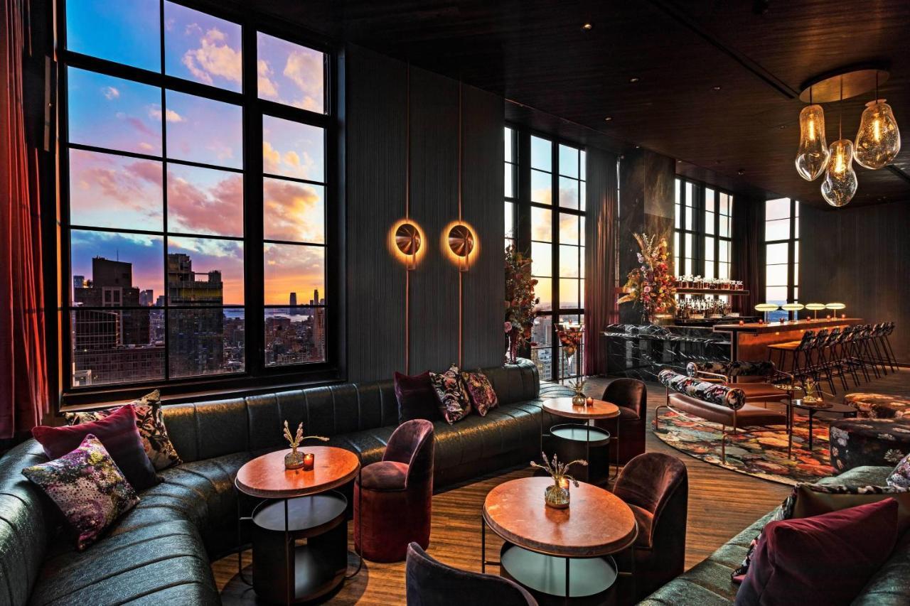 Moxy Nyc Chelsea Hotel New York Bagian luar foto