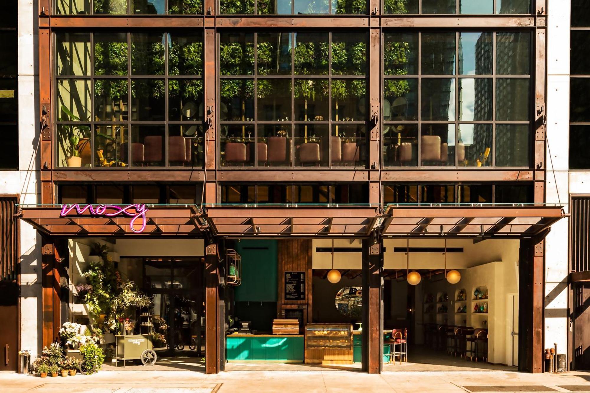 Moxy Nyc Chelsea Hotel New York Bagian luar foto