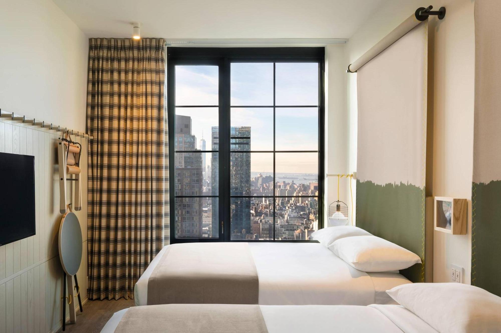 Moxy Nyc Chelsea Hotel New York Bagian luar foto
