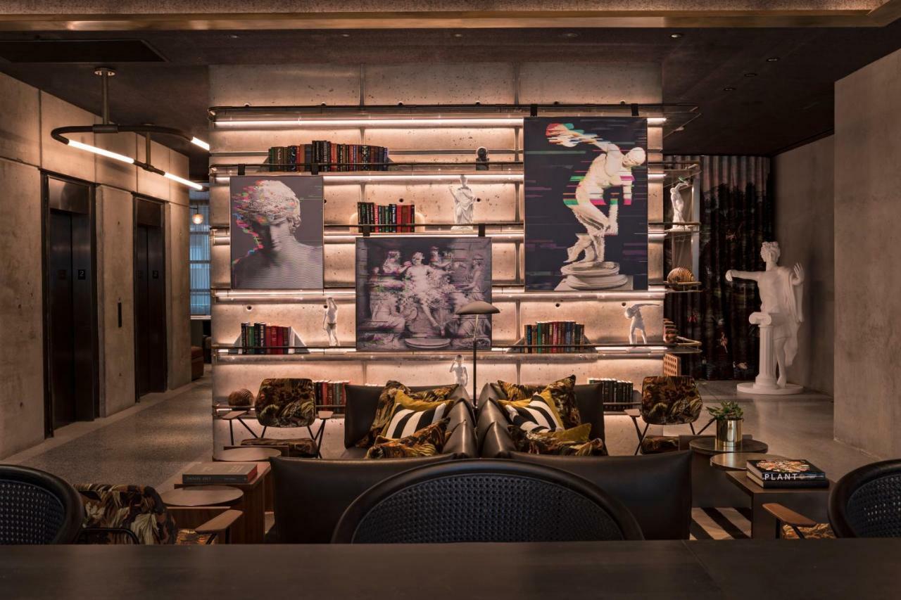 Moxy Nyc Chelsea Hotel New York Bagian luar foto